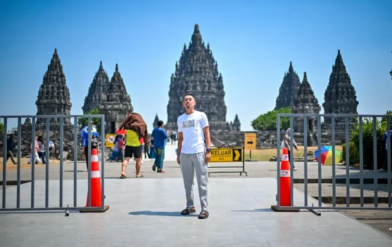 Libur Akhir Pekan, Wisatawan Padati Taman Wisata Candi Prambanan