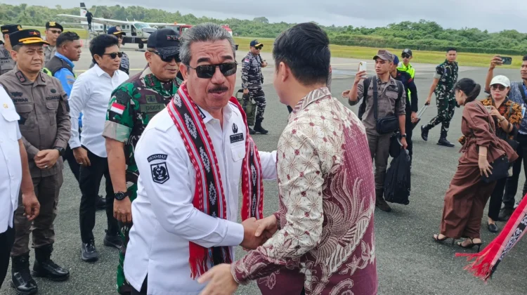 Bupati Tanimbar Sambut Gubernur  Forkopimda Provinsi Maluku Kunjungi Tanimbar