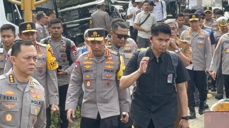 Pantau Arus Mudik, Kapolri Kunjungi GT Kalikangkung