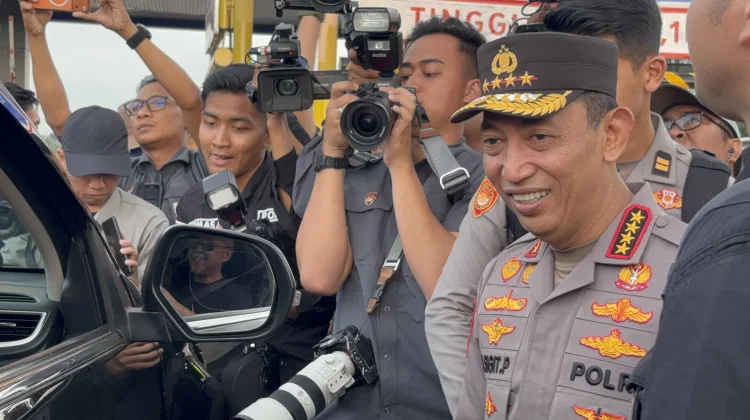 Pantau Arus Mudik, Kapolri Kunjungi GT Kalikangkung
