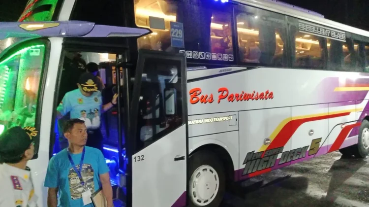 Ratusan Pemudik Gratis Asal Kabupaten Magelang Tiba di Kampung Halaman