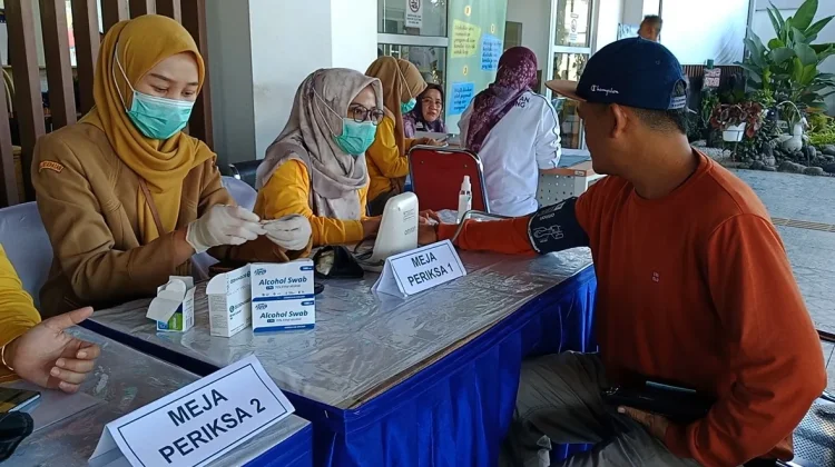 Dinkes Kota Magelang Periksa Kesehatan Awak Bus Angkutan Lebaran