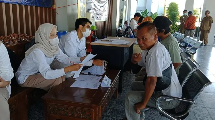 Dinkes Kota Magelang Periksa Kesehatan Awak Bus Angkutan Lebaran