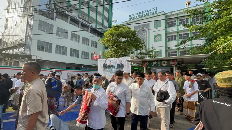 Momen Warga Muhammadiyah Jalankan Salat Idulfitri di RS Roemani Semarang
