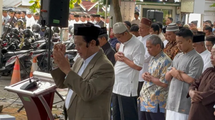 Momen Warga Muhammadiyah Jalankan Salat Idulfitri di RS Roemani Semarang