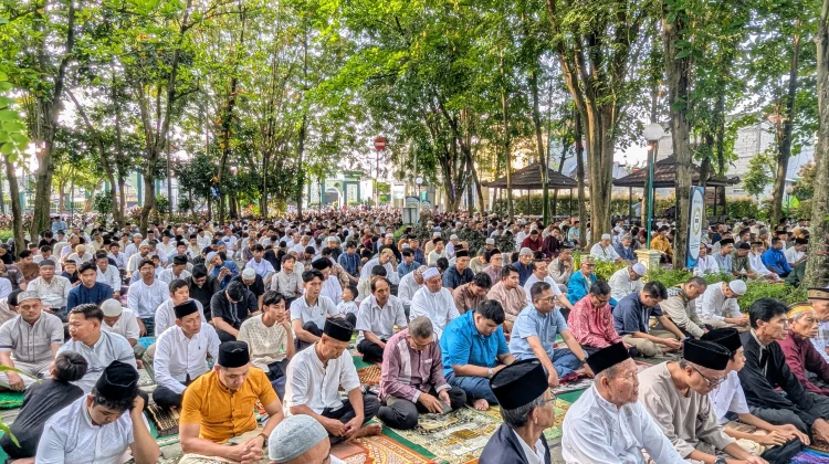 Ribuan Warga Muhammadiyah Salat Idulditri di Unimus Semarang