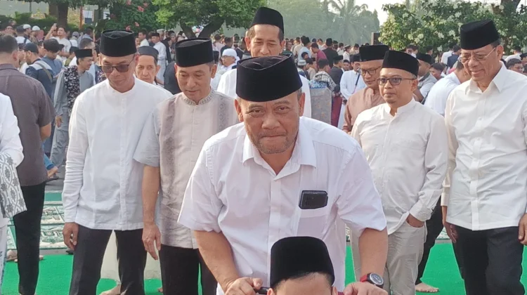Ribuan Umat Muslim Ikuti Salat Idulfitri di Lapangan Simpanglima Semarang