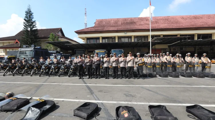 Pastikan Kesiapan Dalmas, Kapolres Semarang Cek Kelengkapan Anggota