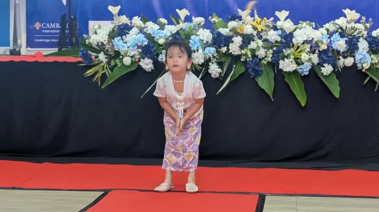 Seru, Fashion Show Meriahkan Kartini Day di Permata Bangsa School