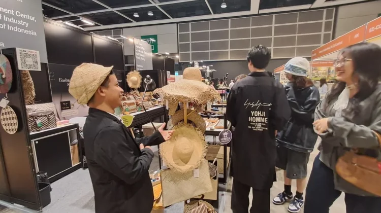 UMKM Kampoeng Anyaman Kebumen Tembus Pameran Internasional di Hong Kong