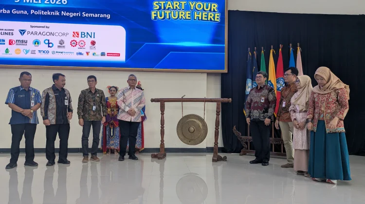 Polines Kenalkan Dunia Vokasi ke Ribuan Pelajar Lewat Vocatech Edufair 2026