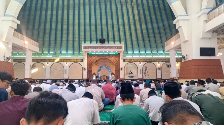 Salat Iduladha, Ribuan Jemaah Padati MAJT