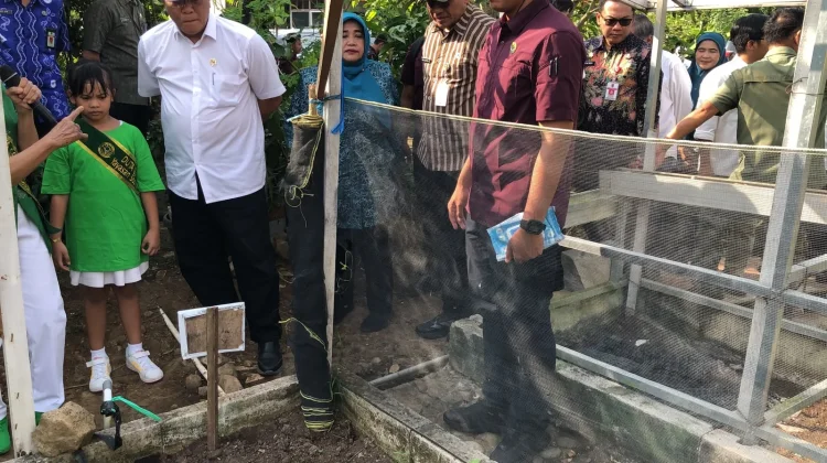 Menteri LH Apresiasi Bulusan Edu Park, Sampah Organik Jadi Contoh Ekonomi Sirkular