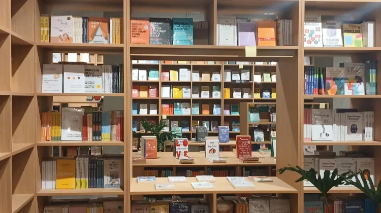 Baca Senyap, saat Ratusan Orang Memilih Hening untuk Merayakan Literasi