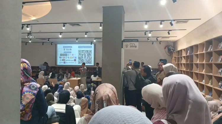 Baca Senyap, saat Ratusan Orang Memilih Hening untuk Merayakan Literasi