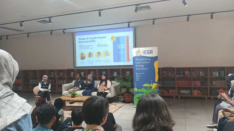 Ruang Baca Semarang Ajak Publik Bahas Krisis Iklim lewat Buku 'Kitab Iklim'