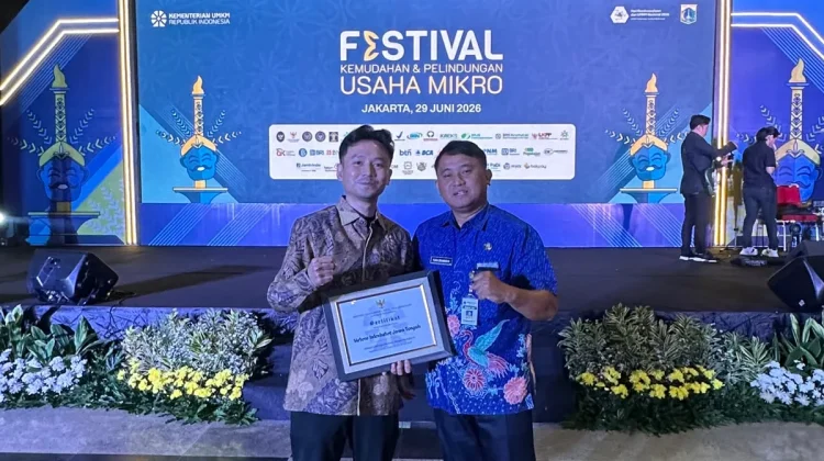 Puluhan Lembaga Inkubator Jateng Terima Sertifikat Peringkat  A
