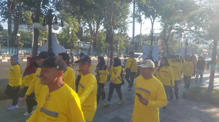 Kepala BKKBN Jateng Lepas Jalan Sehat Harganas ke-33, Gaungkan Tema Ayah Wajib Hadir