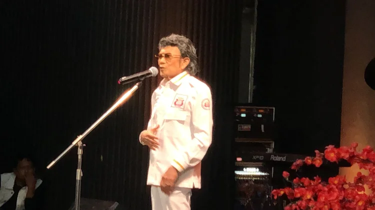 Raja Dangdut Rhoma Irama Berdendang di Auditorium RRI Semarang