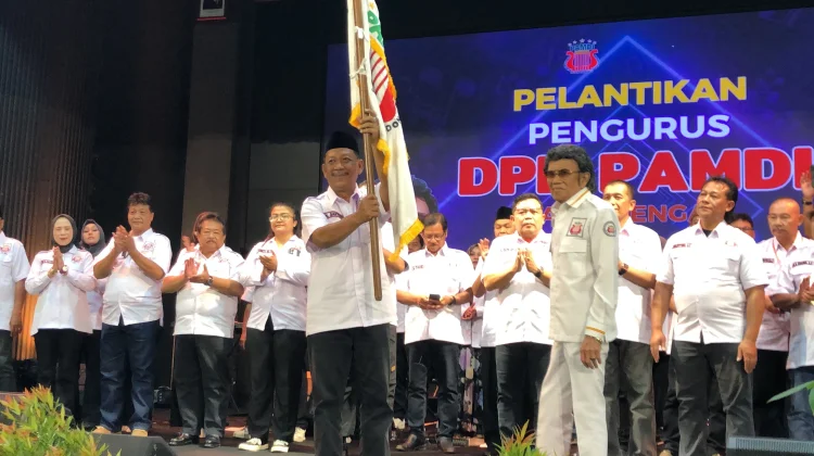 Raja Dangdut Rhoma Irama Berdendang di Auditorium RRI Semarang