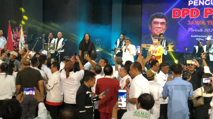 Raja Dangdut Rhoma Irama Berdendang di Auditorium RRI Semarang