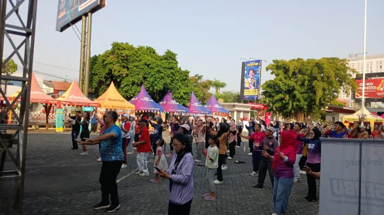 Senam Bersama Awali Debar Final Pesta Bola Dunia 2026 RRI Semarang
