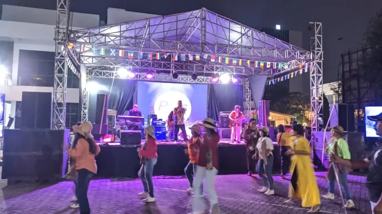 Sejumlah Grup Band Meriahkan Nobar dan Debar Final Pesta Bola Dunia 2026 di RRI