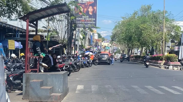 Halte Pasar Peterongan Belum Dilengkapi Aksesibilitas bagi Difabel
