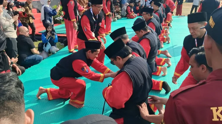 Lapangan Pancasila Simpanglima Semarang menjadi Lautan Merah