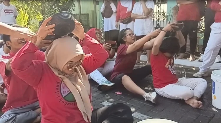 Semarak Jalan Sehat dan Lomba HUT ke-81 RI di Kampung Pancasila Mangunharjo