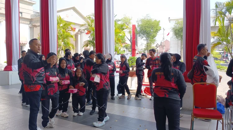 Wali Kota Lepas 25 Atlet Pelajar Semarang ke Peparpeda Jateng 2026