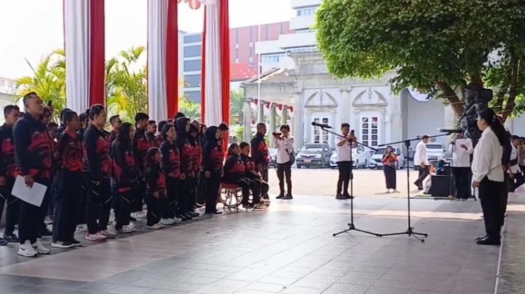 Wali Kota Lepas 25 Atlet Pelajar Semarang ke Peparpeda Jateng 2026
