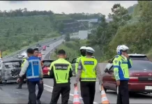 Diduga Korsleting, Mobil Terbakar di Tol Semarang-Solo