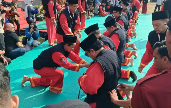 Lapangan Pancasila Simpanglima Semarang menjadi Lautan Merah