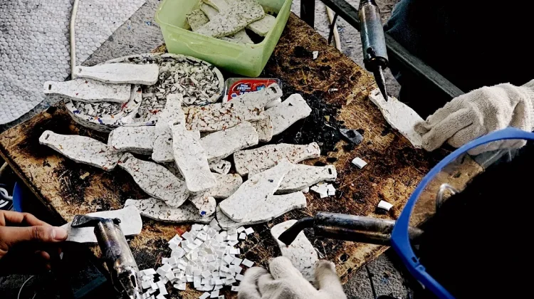 Melihat Pengelolaan Sampah Plastik di Rumah Plastik Mandiri