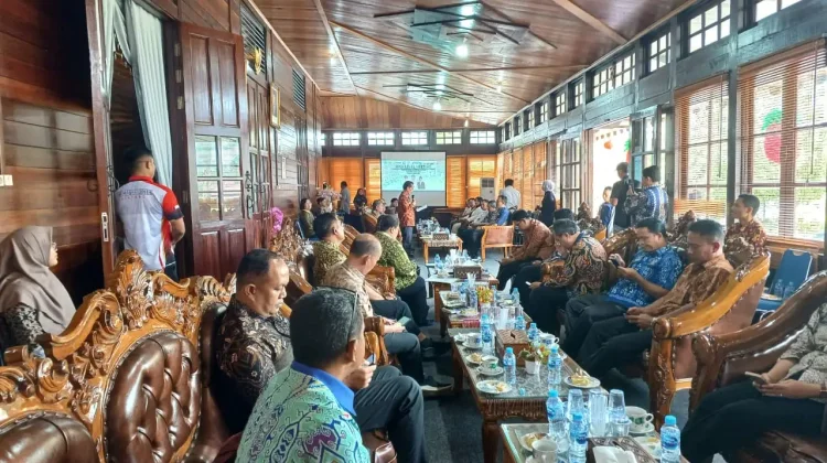 Bupati Sintang Pimpin Rakor High Level Meeting TPID 2026