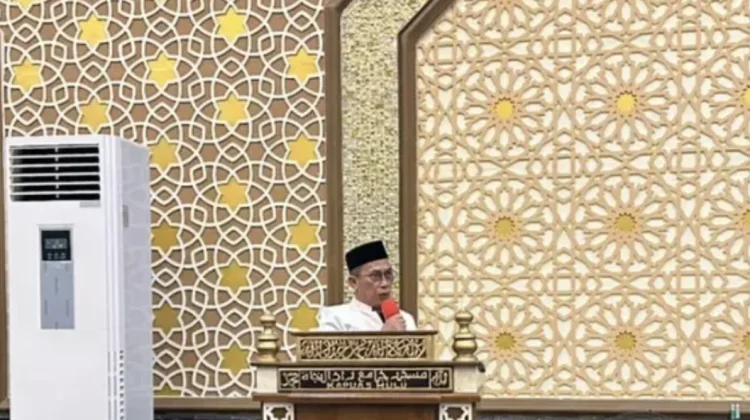 Pemkab Kapuas Hulu Memulai Safari Ramadan di Masjid Agung Darunnajah