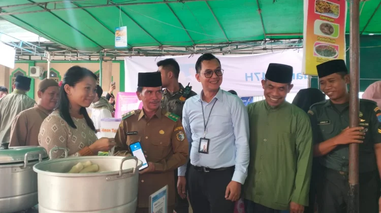 BRI Sintang Luncurkan Pembayaran Digital Kepada Pengunjung Kantin Ramadan