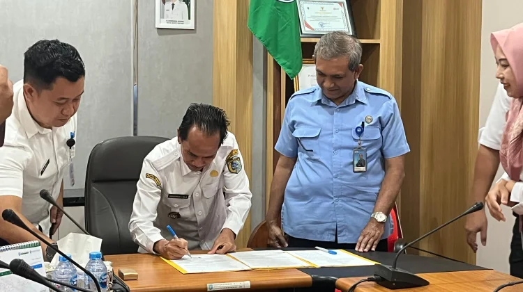 Bupati Sintang Publikasikan Capaian Astacita Melalui Program Siaran RRI