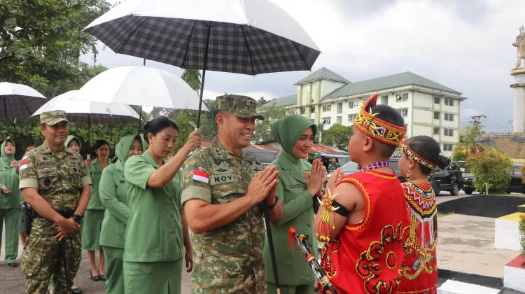 Danrem 121/Abw Sambut Kunjungan Kerja Pangdam XII/Tpr ke Sintang