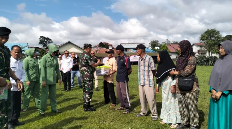 Pangdam XII/Tanjungpura Berikan Bantuan Sosial