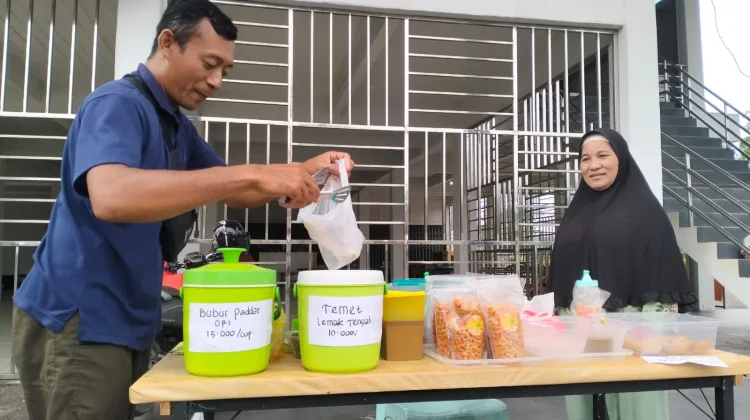 Pasar UMKM dan Perikanan Sintang Sepi Pengunjung