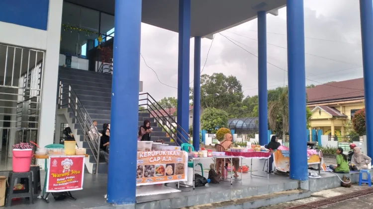 Pasar UMKM dan Perikanan Sintang Sepi Pengunjung