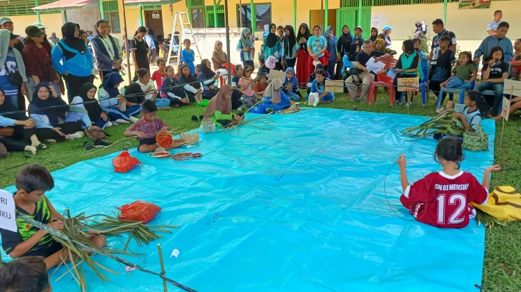 Siswa SD di Binjai Hulu Unjuk Bakat dalam Lomba Menganyam Ajang Talenta 2026