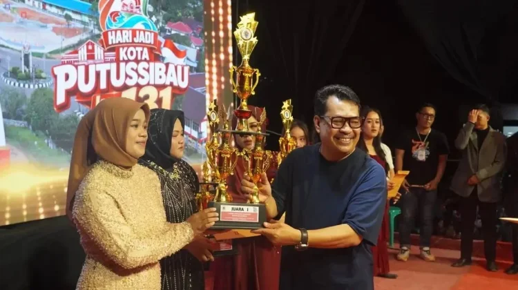 Semarak Lomba HUT Kota Putussibau ke-131