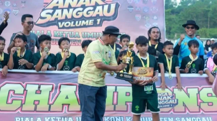 Tim U 11 Gelora Sintang Raih Juara 2 Liga Anak Sanggau Volume 1
