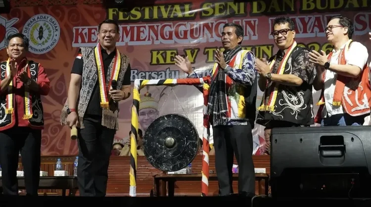 Pemukulan Gong, Berakhirnya Festival Seni Budaya Ketemenggungan Dayak Suruk ke-V