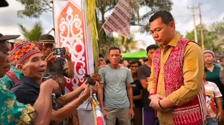 Bupati Kapuas Hulu Hadiri Gawai Dayak Desa Sekedau