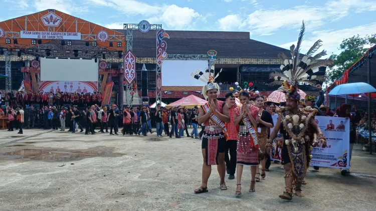 Semangat Budaya! Masyarakat Binjai Hulu Ramaikan PGD Sintang 2026