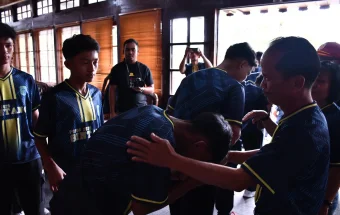 Bupati Sintang Lepas Tim POPDA Kabupaten Sintang ke Pontianak